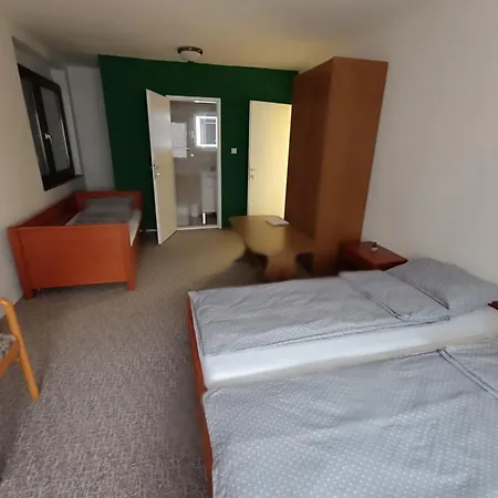 Apartman 1 招待所